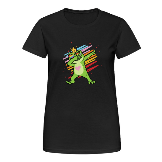 Schwarzes Damen T-Shirt mit farbenfrohem Frontprint: Ein grüner Frosch mit goldener Krone, Regenbogenbrille und pinkem Herz auf der Brust zeigt eine Dab-Pose. Im Hintergrund verlaufen bunte Brush-Strokes in Rot, Gelb, Blau und Pink. Das Design wirkt verspielt, königlich und aktivistisch.