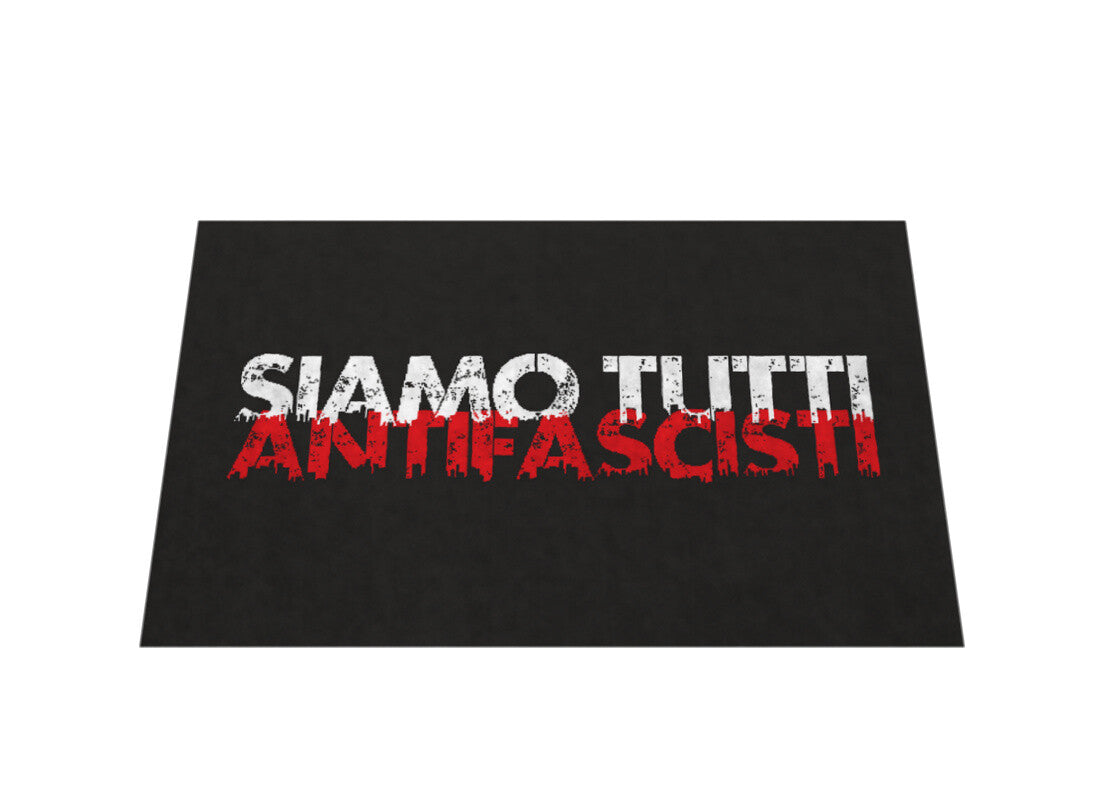 „Statement-Fußmatte in Schwarz-Rot – Schmutzabweisend und rutschfest“