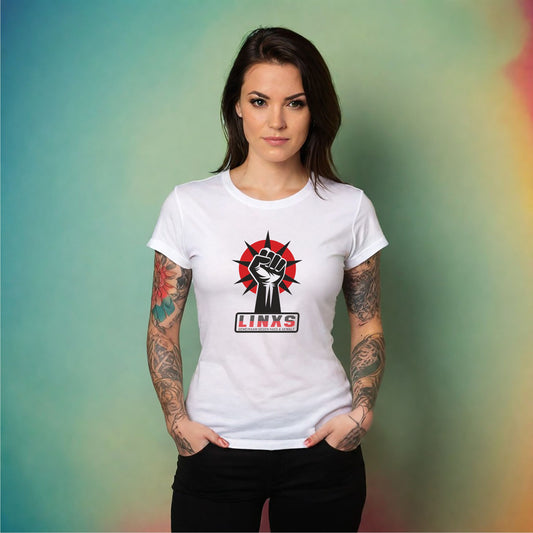Damen T-Shirt mit der schwarzen Aufschrift „Links“ auf der Vorderseite. Schlichtes Design, klares Statement.