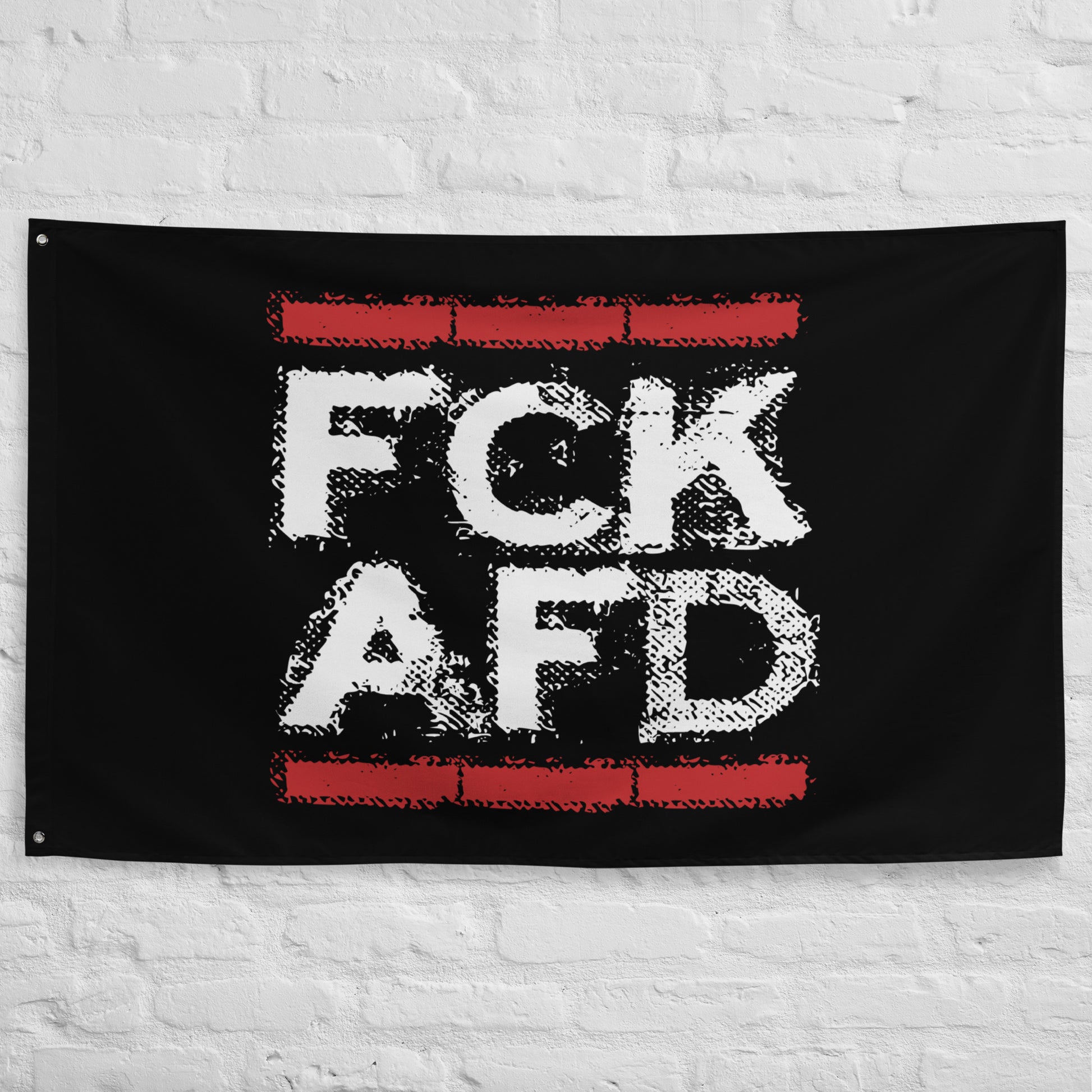 
„Antifaschistische Flagge mit urbanem Design – ideal für Demos, Fenster oder politische Aktionen“
