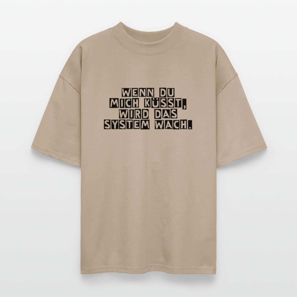 „Frog with Pride – Oversized Bio T-Shirt mit Regenbogen - Flagge“ - Das kreative Statement