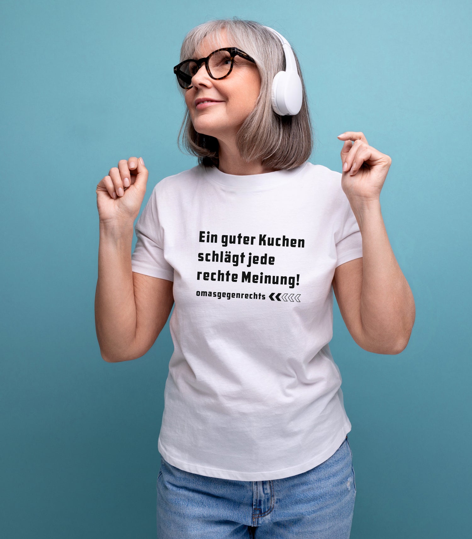 Omas gegen Rechts T-Shirt "Ein guter Kuchen..." bedruckt mittels hochwertigem Siebdruck - Das kreative Statement