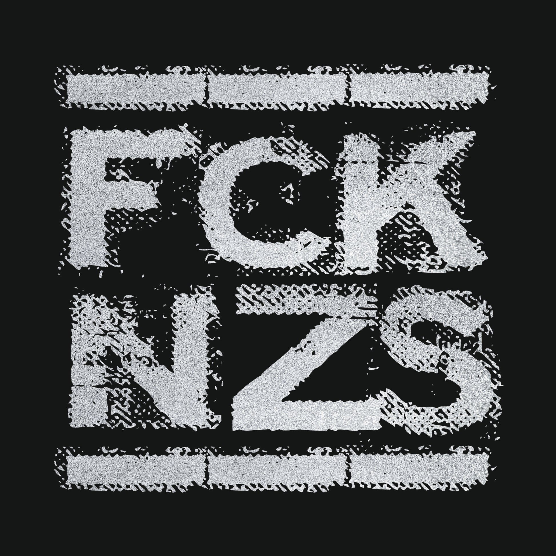 Druckansicht mit politischer Botschaft „FCK NZS“, glänzender Siebdruck in Silber auf Bio-Baumwolle